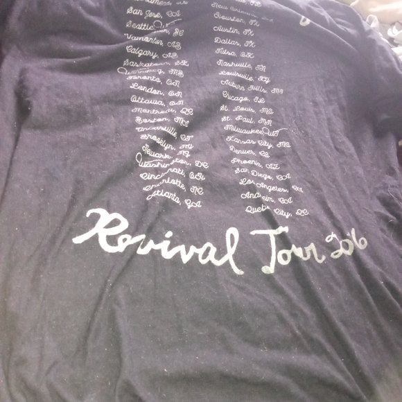 Selena Concert Shirt - Picture 2 of 2